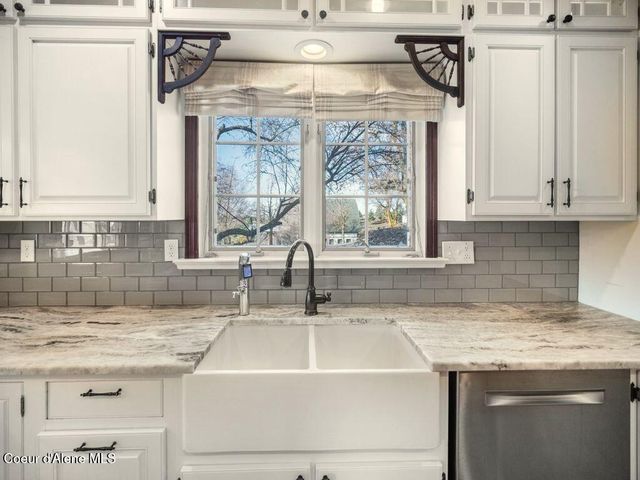 3351 W Lone Pine Rd, Tekoa, WA 99033