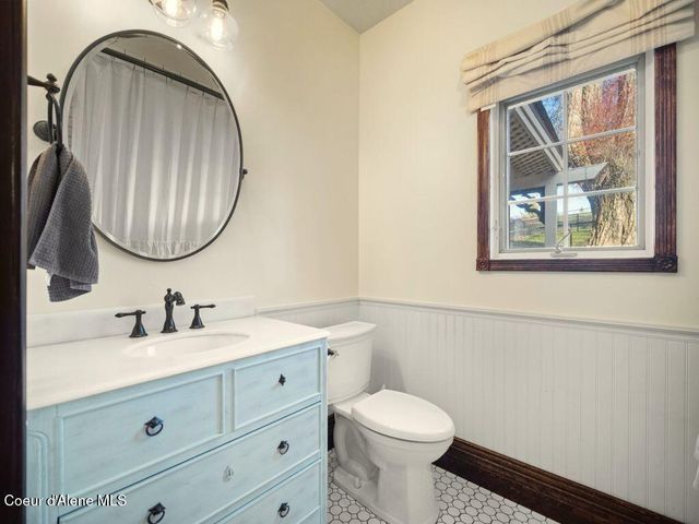 3351 W Lone Pine Rd, Tekoa, WA 99033