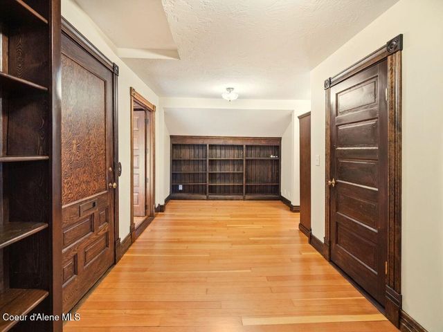 3351 W Lone Pine Rd, Tekoa, WA 99033