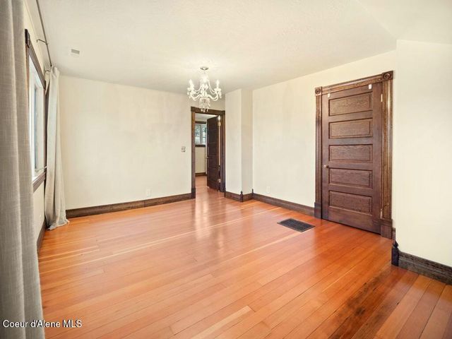 3351 W Lone Pine Rd, Tekoa, WA 99033