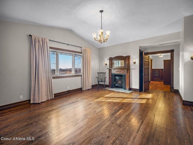 3351 W Lone Pine Rd, Tekoa, WA 99033