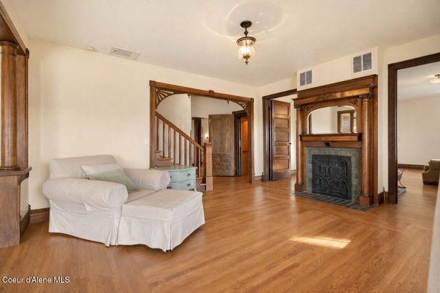 3351 W Lone Pine Rd, Tekoa, WA 99033