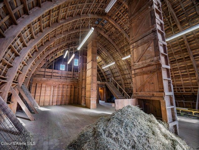 3351 W Lone Pine Rd, Tekoa, WA 99033