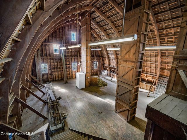 3351 W Lone Pine Rd, Tekoa, WA 99033