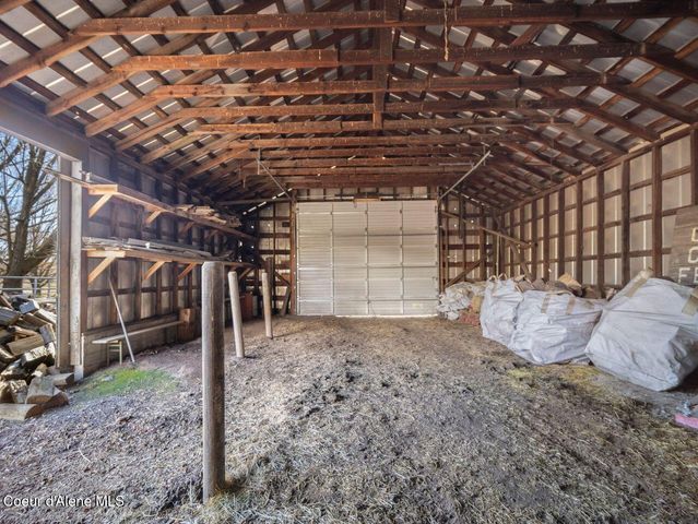 3351 W Lone Pine Rd, Tekoa, WA 99033