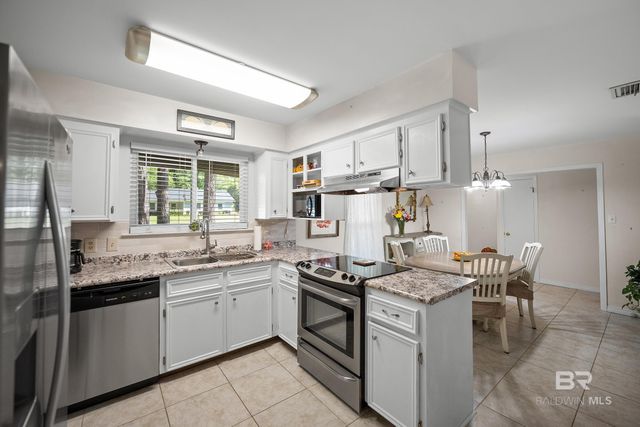 120 Dunbar Loop, Daphne, AL 36526
