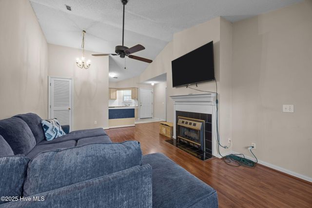 2936 Mulberry Lane E, Greenville, NC 27858