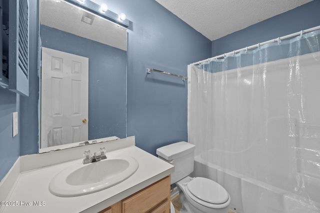2936 Mulberry Lane E, Greenville, NC 27858