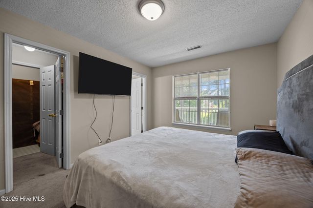 2936 Mulberry Lane E, Greenville, NC 27858