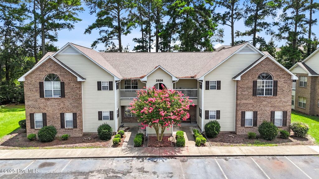 2936 Mulberry Lane E, Greenville, NC 27858