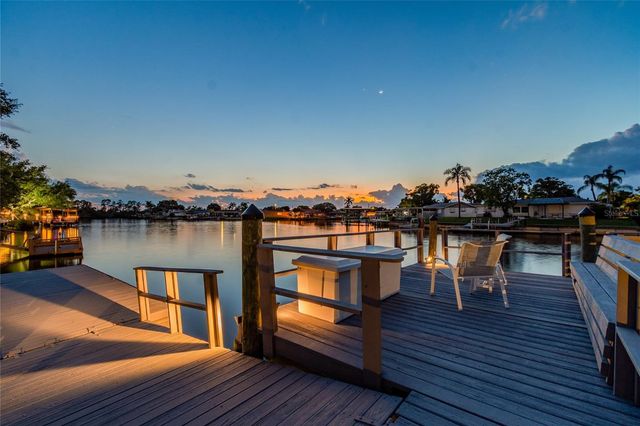 5851 CACHETTE DE RIVIERA COURT, New Port Richey, FL 34655
