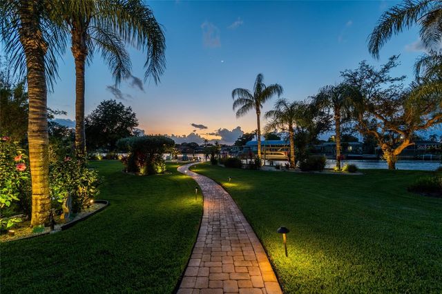 5851 CACHETTE DE RIVIERA COURT, New Port Richey, FL 34655