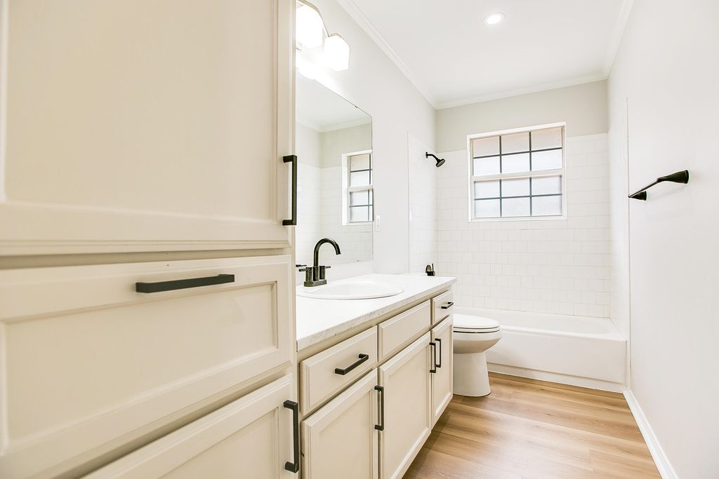 Image 27 of property listing at 3587 Shadyhill Drive, San Angelo, TX 76904