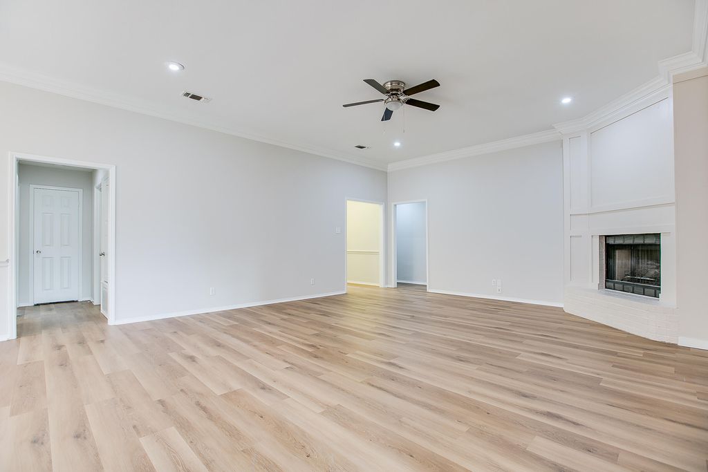 Image 9 of property listing at 3587 Shadyhill Drive, San Angelo, TX 76904