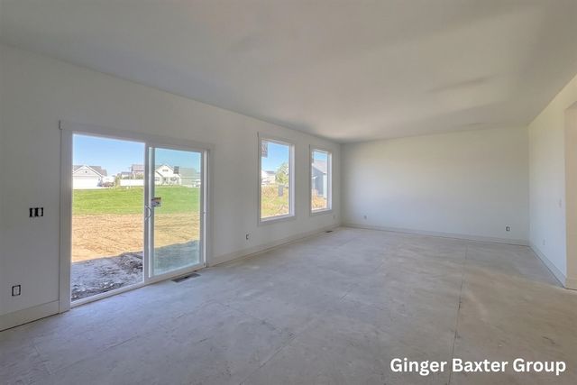740 Greenbrier Court 58, Middleville, MI 49333