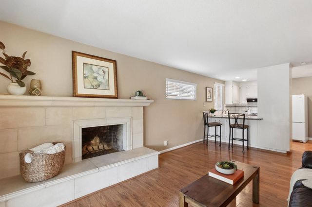 4718 Brookfield Dr, Sacramento, CA 95823