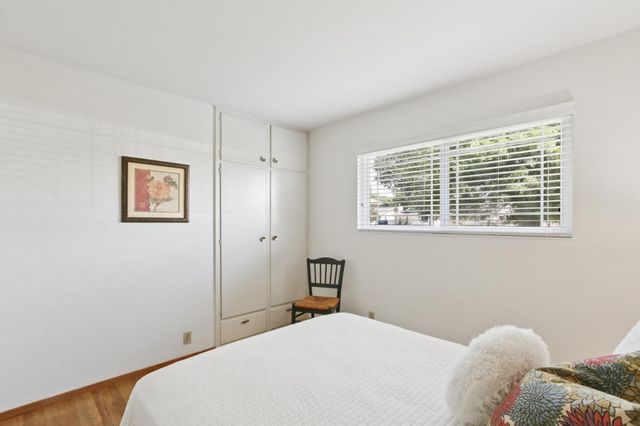 4718 Brookfield Dr, Sacramento, CA 95823