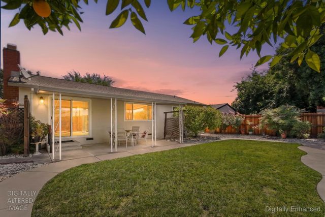 4718 Brookfield Dr, Sacramento, CA 95823
