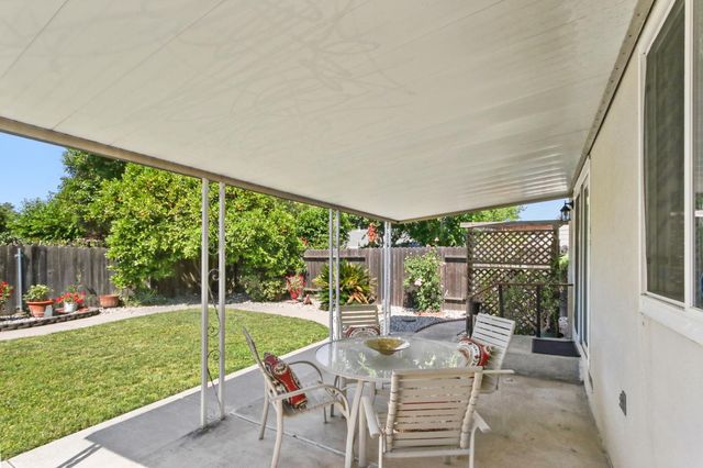 4718 Brookfield Dr, Sacramento, CA 95823