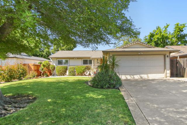 4718 Brookfield Dr, Sacramento, CA 95823