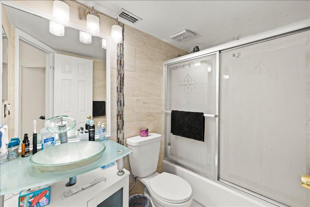 7705 Forest Green Lane, Boynton Beach, FL 33436