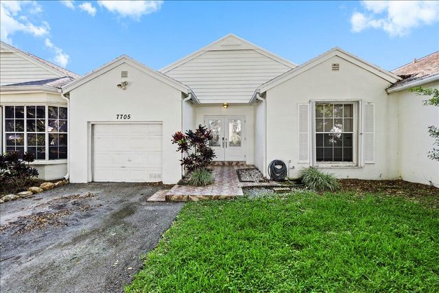 7705 Forest Green Lane, Boynton Beach, FL 33436