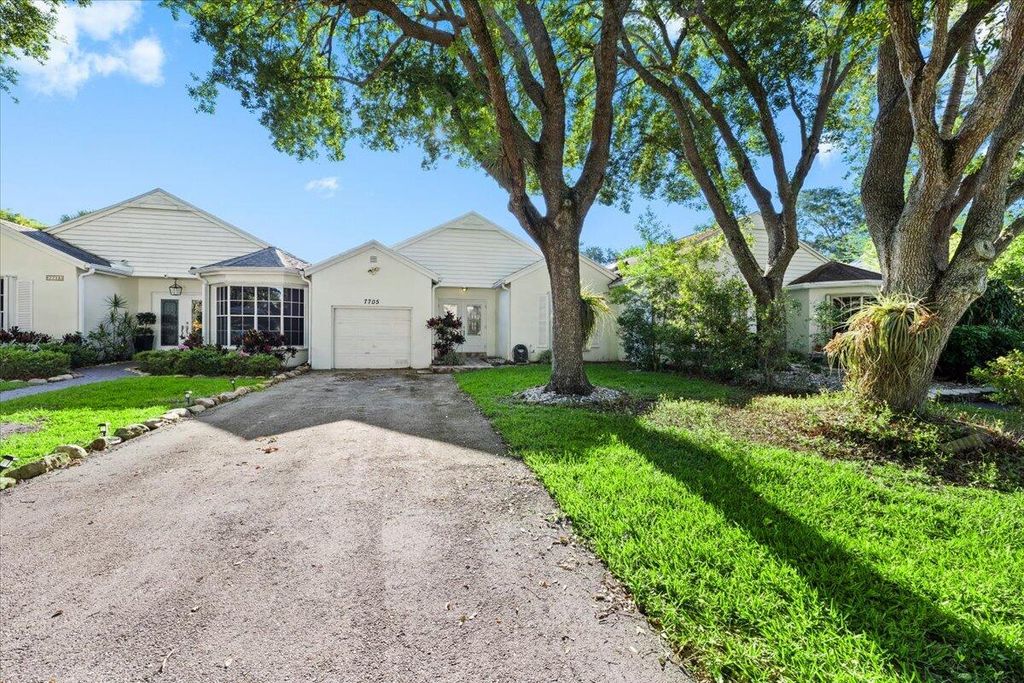 7705 Forest Green Lane, Boynton Beach, FL 33436