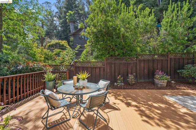 6309 Pinehaven Rd, Oakland, CA 94611