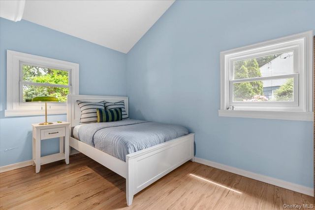 8 Walnut Place, Huntington, NY 11743