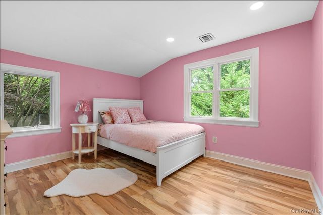 8 Walnut Place, Huntington, NY 11743
