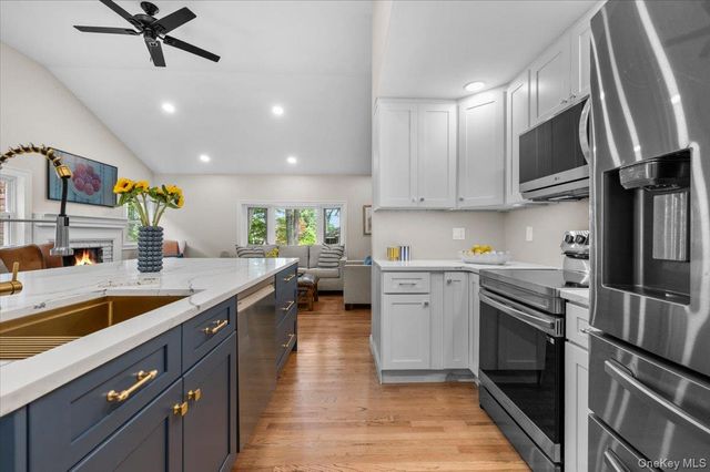 8 Walnut Place, Huntington, NY 11743