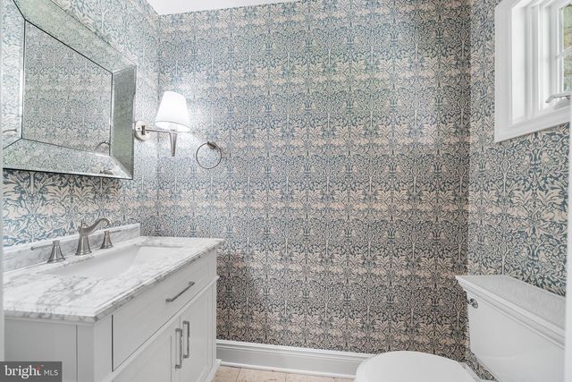 1173 SHADOW OAK DR, Malvern, PA 19355