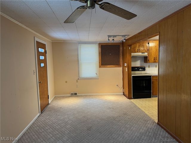 2160 Ingersoll Drive, Akron, OH 44320