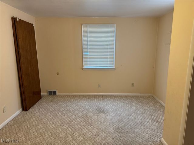 2160 Ingersoll Drive, Akron, OH 44320