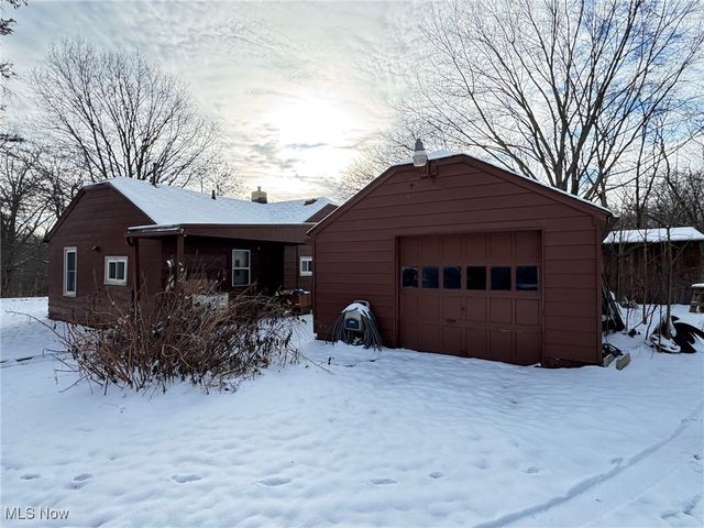 2160 Ingersoll Drive, Akron, OH 44320