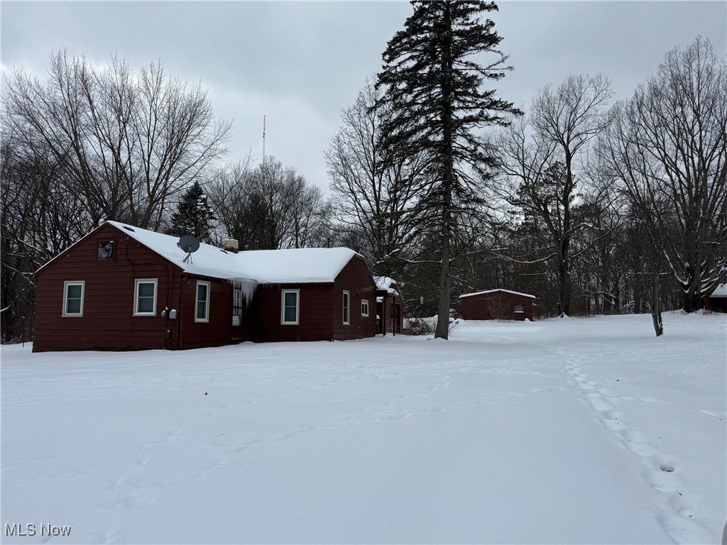 2160 Ingersoll Drive, Akron, OH 44320