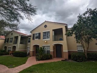 10330 S Fox Trail Road 1212, West Palm Beach, FL 33411