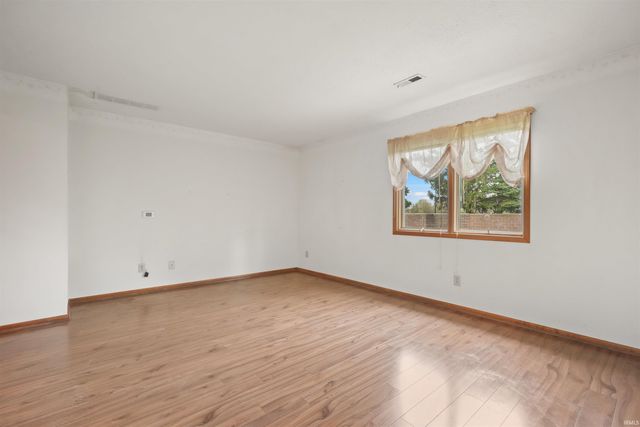 6304 BAYCHESTER Drive, Fort Wayne, IN 46815