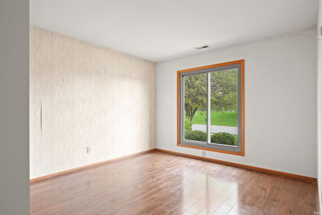 6304 BAYCHESTER Drive, Fort Wayne, IN 46815