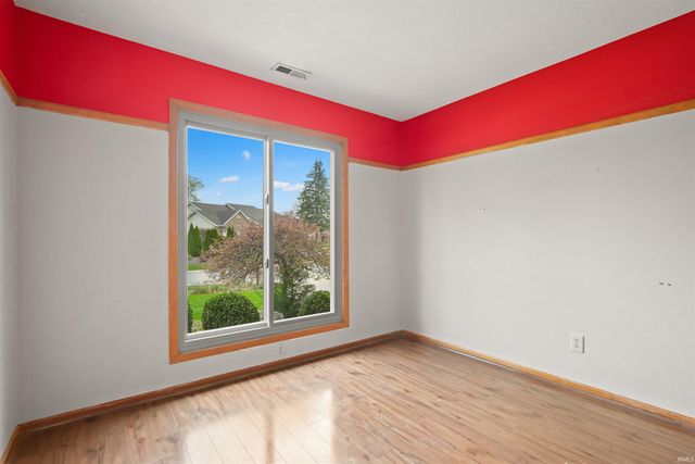 6304 BAYCHESTER Drive, Fort Wayne, IN 46815