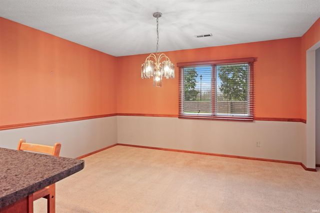 6304 BAYCHESTER Drive, Fort Wayne, IN 46815