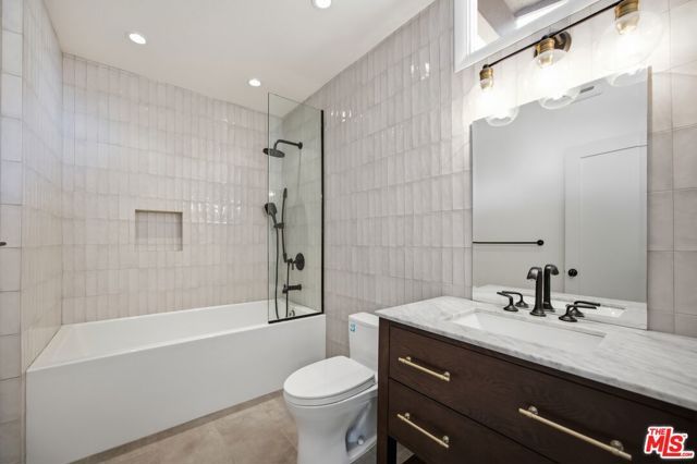 2065 Outpost Drive, Los Angeles, CA 90068