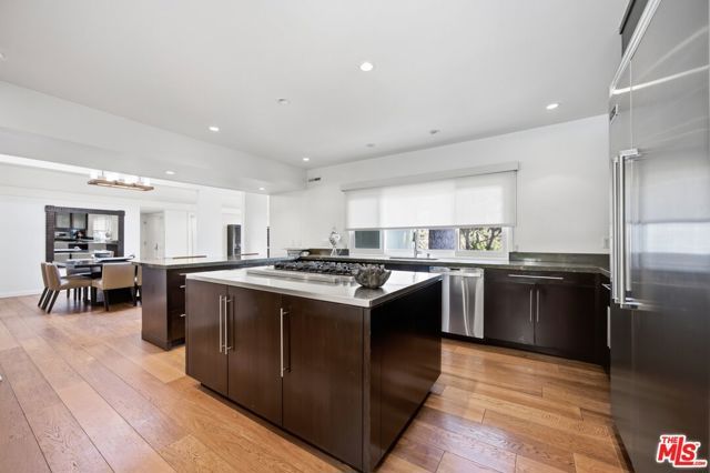 2065 Outpost Drive, Los Angeles, CA 90068