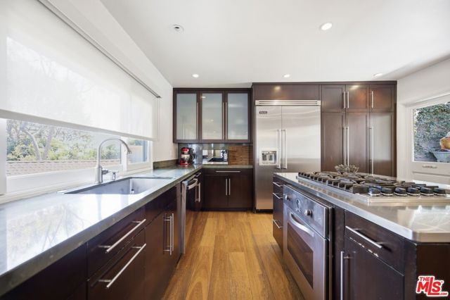 2065 Outpost Drive, Los Angeles, CA 90068