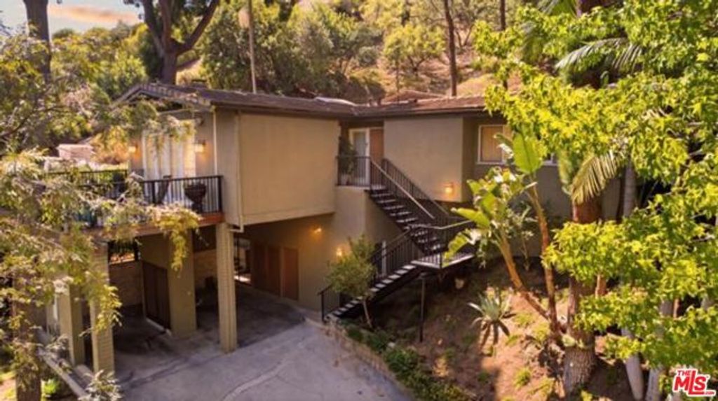 2065 Outpost Drive, Los Angeles, CA 90068