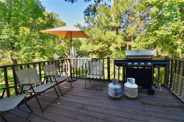 2582 Candler Way SW, Marietta, GA 30064