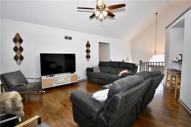 2582 Candler Way SW, Marietta, GA 30064