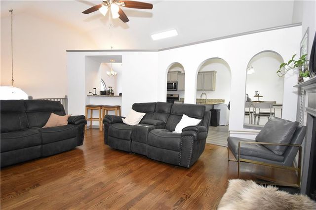 2582 Candler Way SW, Marietta, GA 30064