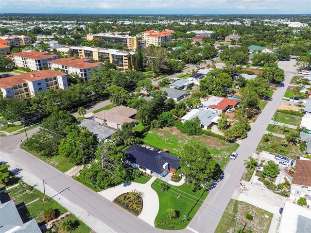 301 AURORA STREET E, Venice, FL 34285