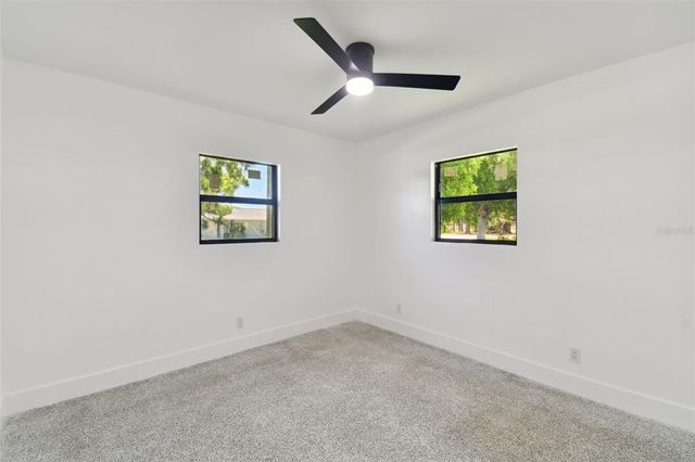 301 AURORA STREET E, Venice, FL 34285